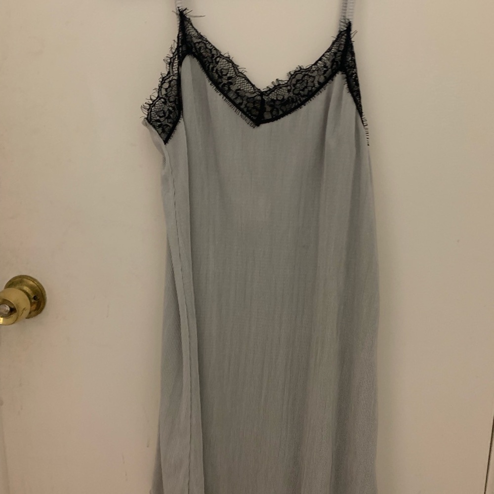 Dress - Picture 3 of 7